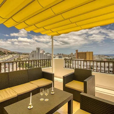 Penthouse With Magnificent Ocean Views, Jacuzzi, Pool, Nearby Beach In Tenerife South شقة Playa Feñabe