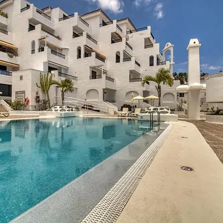 Penthouse With Magnificent Ocean Views, Jacuzzi, Pool, Nearby Beach In Tenerife South Playa Feñabe