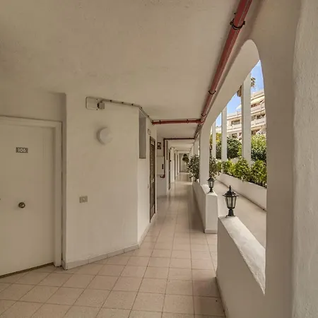 Appartamento Penthouse With Magnificent Ocean Views, Jacuzzi, Pool, Nearby Beach In Tenerife South *