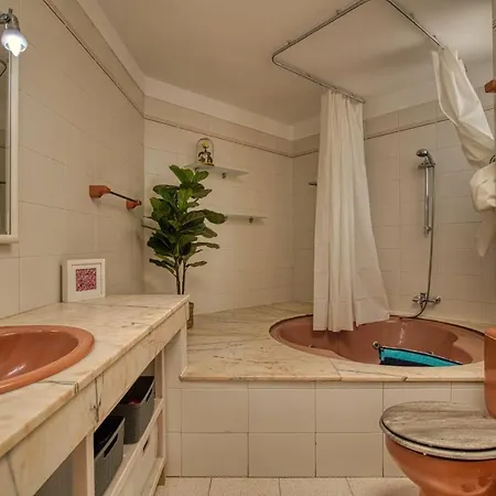 Penthouse With Magnificent Ocean Views, Jacuzzi, Pool, Nearby Beach In Tenerife South