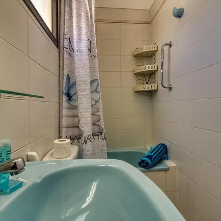 Penthouse With Magnificent Ocean Views, Jacuzzi, Pool, Nearby Beach In Tenerife South *